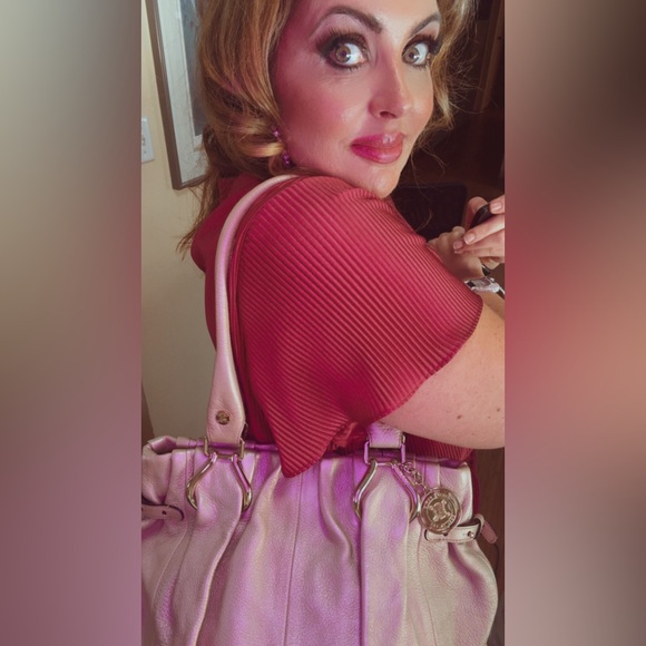 Authenticated Celine Elegant Gold Large Leather Women's Tote Bag with Duster COA - Picture 3 of 16